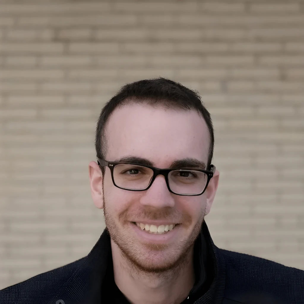 Albert-Fernandez-alumni-eumes
